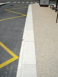 Mise en conformite arret de bus au mans pour accessibilite